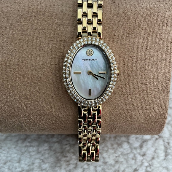 BEAUTIFUL TORY BURCH MOTHER OF PEARL PAVE EMBELLISHED GOLD TONE WATCH - Picture 4 of 16